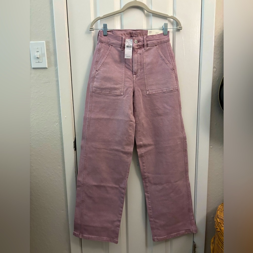Brand New Light Pink American Eagle Skater Jeans